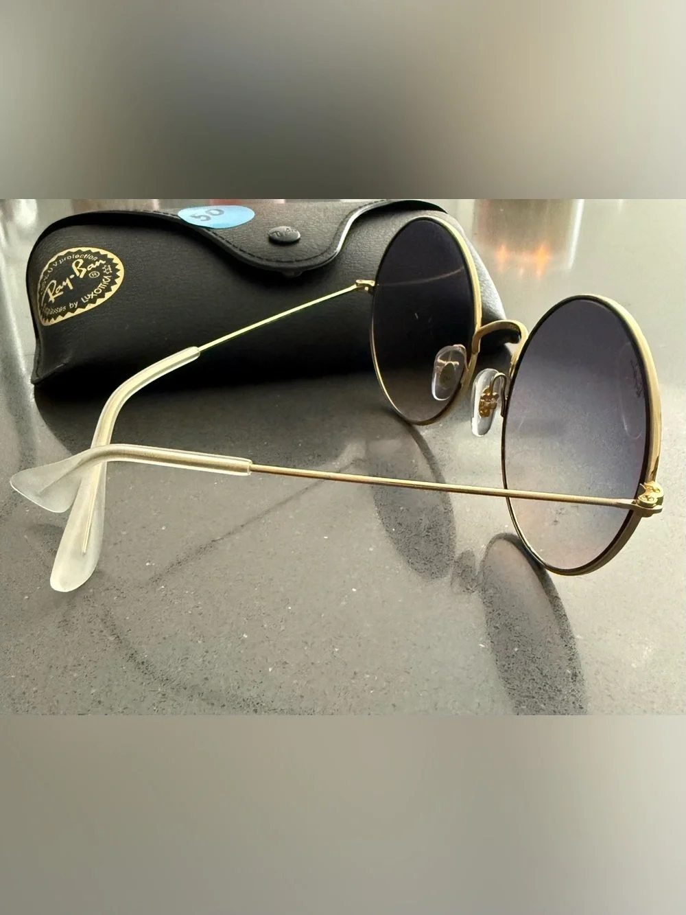 Ray-Ban Round Metal Sunglasses - Gold Frame with Gradient Gray Lenses